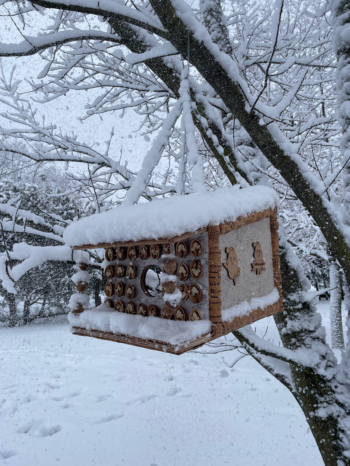 От плотника до архитектора: как профессионалы стройтреста № 3 соревновались в добром деле, конкурсе кормушек для птиц 